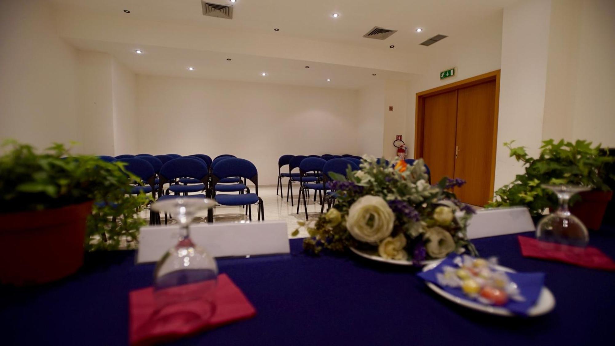 Classic Hotel Tulipano Terni Esterno foto