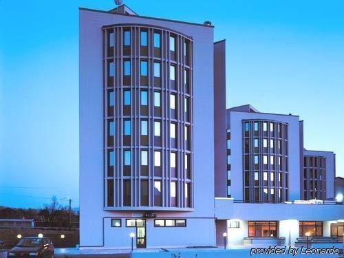 Classic Hotel Tulipano Terni Esterno foto