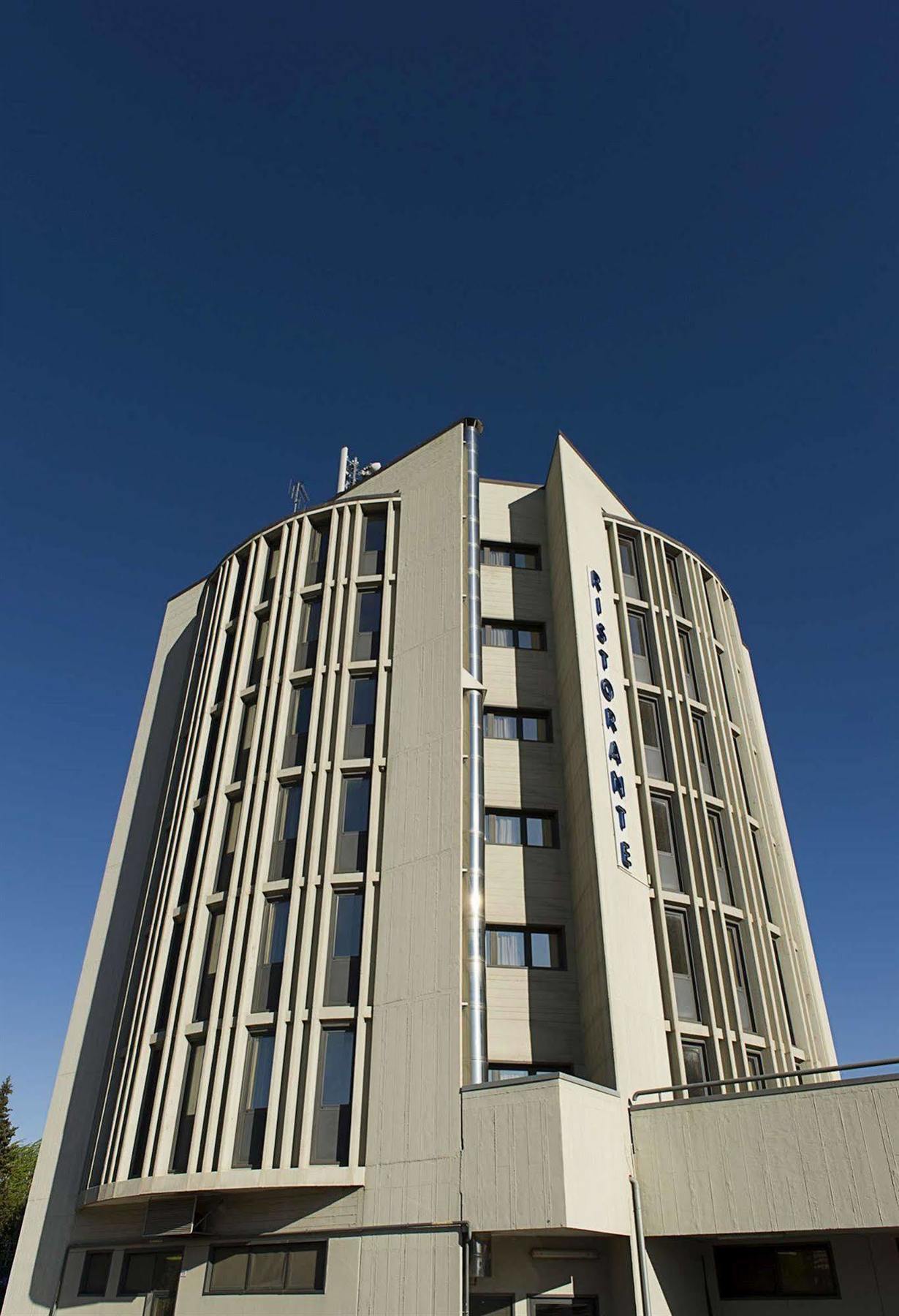 Classic Hotel Tulipano Terni Esterno foto