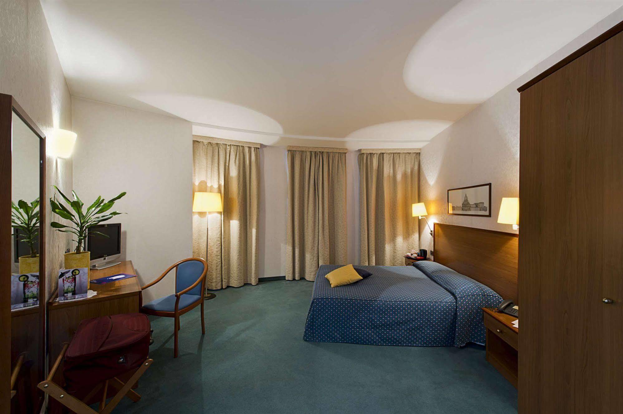 Classic Hotel Tulipano Terni Esterno foto