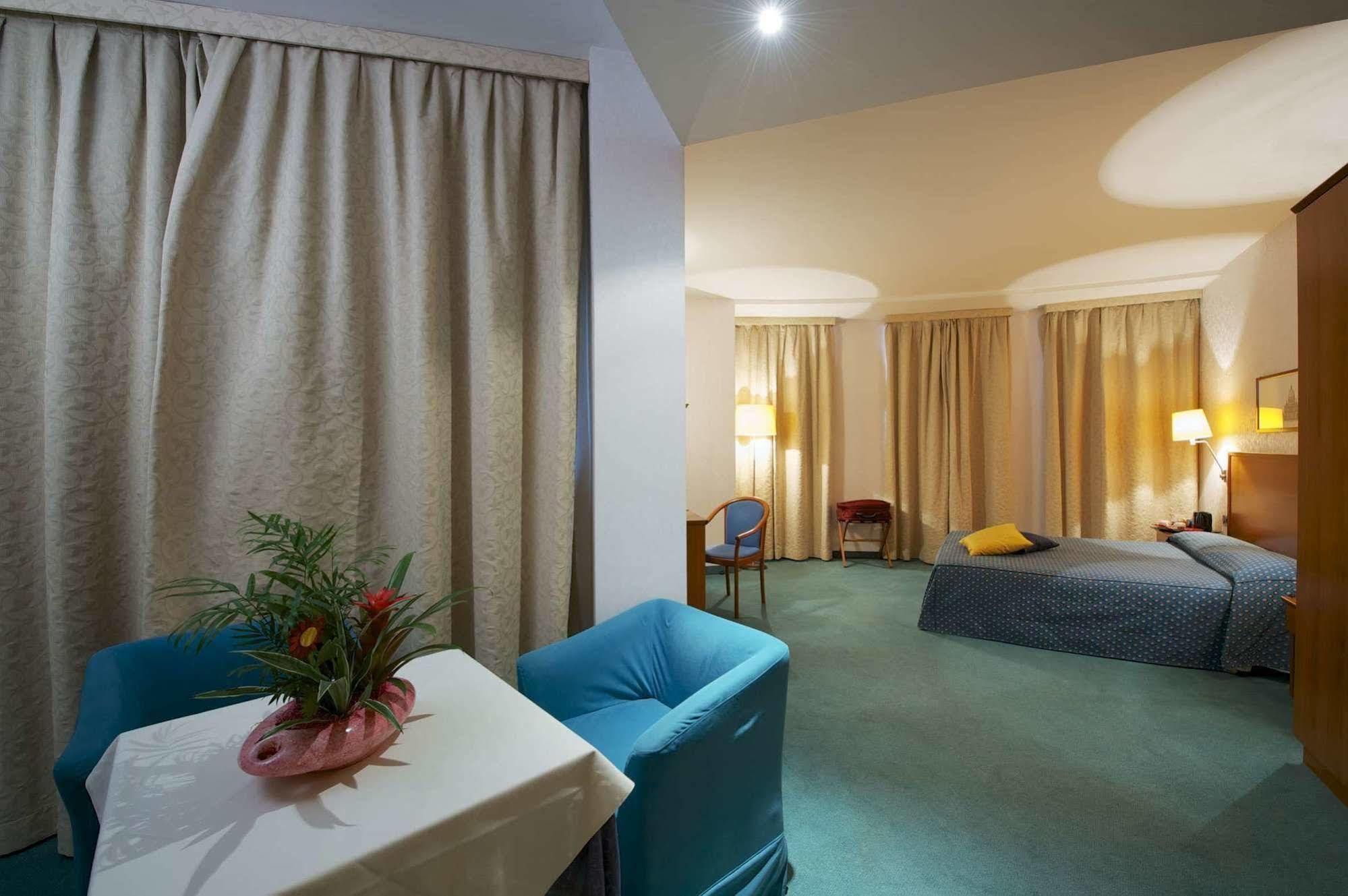 Classic Hotel Tulipano Terni Esterno foto